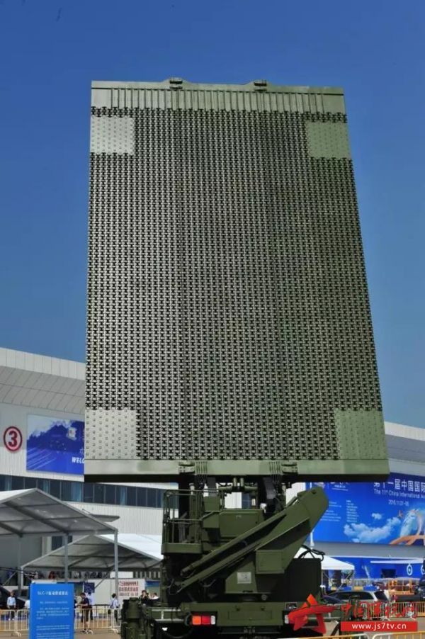 中国先进武器装备亮相第16届马来西亚防务展(图2) 中国先进武器装备亮相第16届马来西亚防务展(图2)