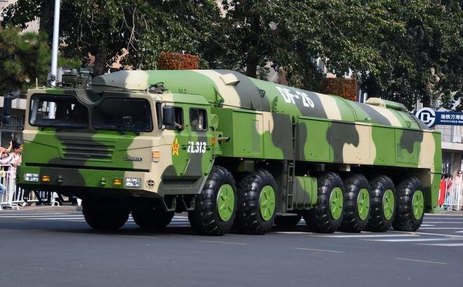 美国为什么不敢随便惹恼中国？中国实现弯道超车掌握先进武器(图4)