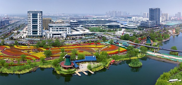 一座北方小城的负重前行与赋能飞行(图1)