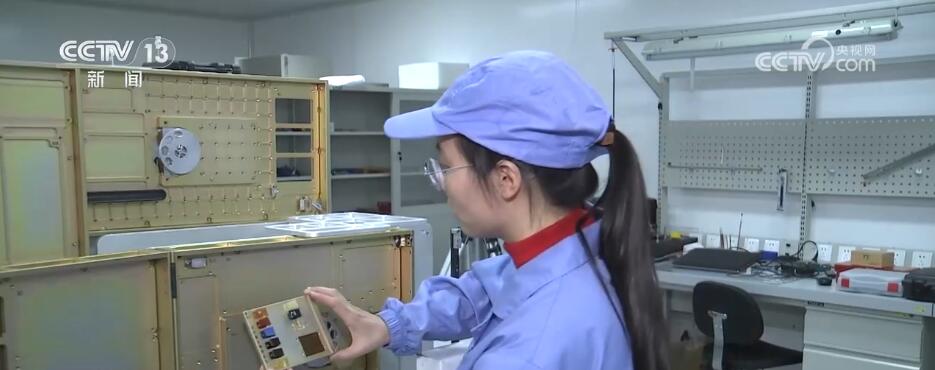 在宇宙极端环境中开展实验 中国空间站首批舱外暴露实验材料样品成功取回(图9) 在宇宙极端环境中开展实验 中国空间站首批舱外暴露实验材料样品成功取回(图9)
