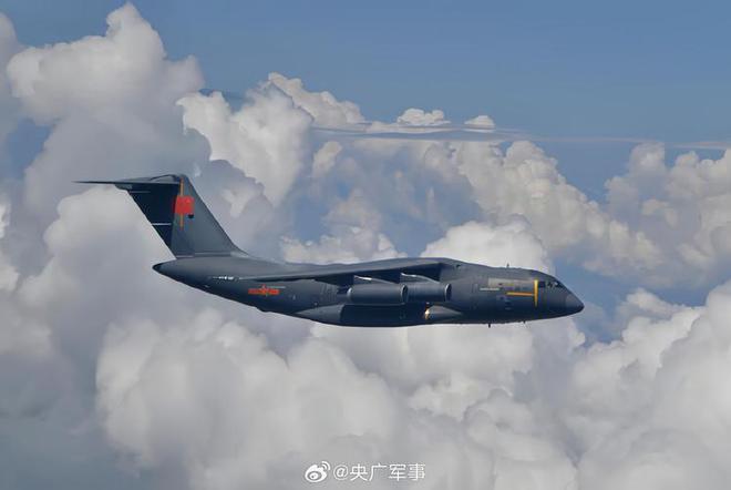 中国顶尖武器价格亮相第一名500亿人民币堪比中小型国家的GDP(图9)